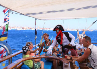 Orange Bay Pirates – délutáni kalózhajós kirándulás